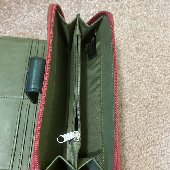 Genuine Leather Two Tone Large Wallet Clutch With Multiple Pockets Wallet - Picture 6 of 11